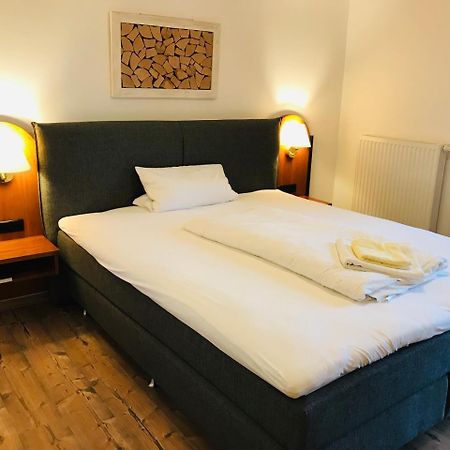Landhotel Und Gasthof Hirsch Huettenreute Hoßkirch Extérieur photo