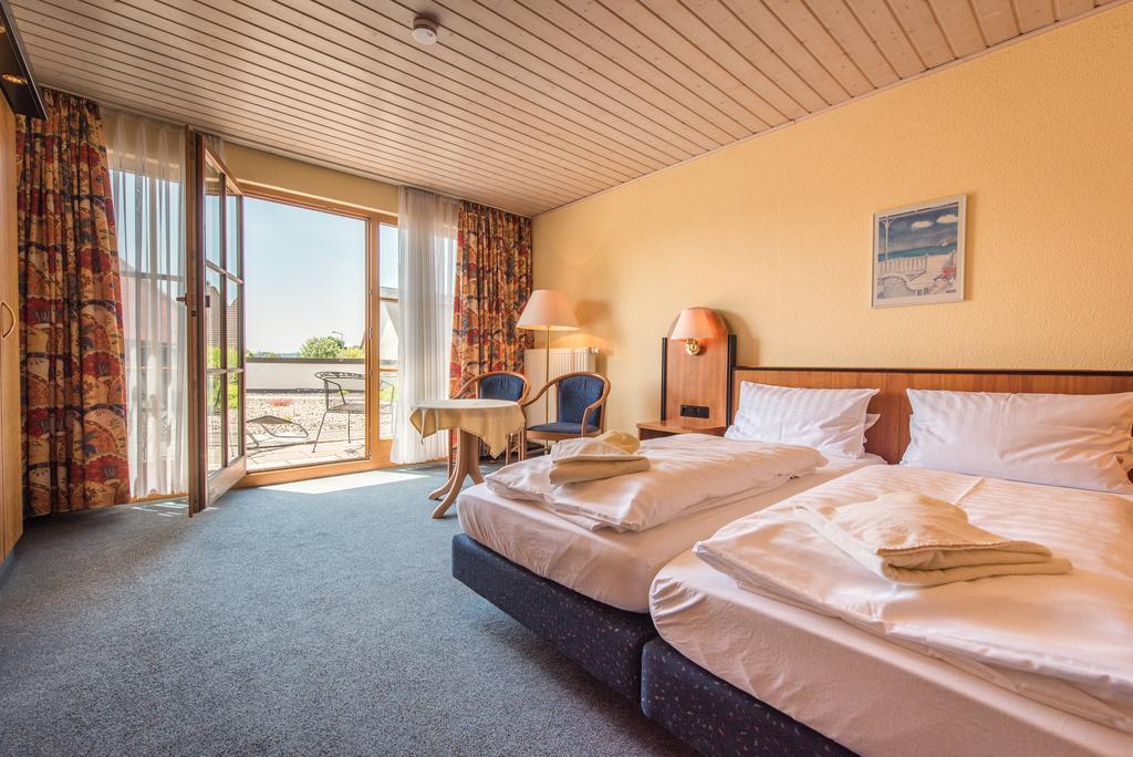 Landhotel Und Gasthof Hirsch Huettenreute Hoßkirch Extérieur photo