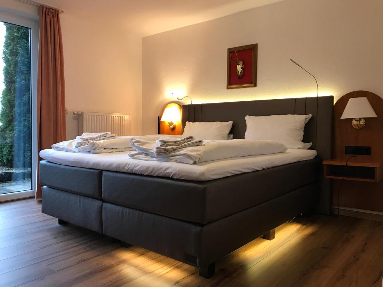 Landhotel Und Gasthof Hirsch Huettenreute Hoßkirch Extérieur photo